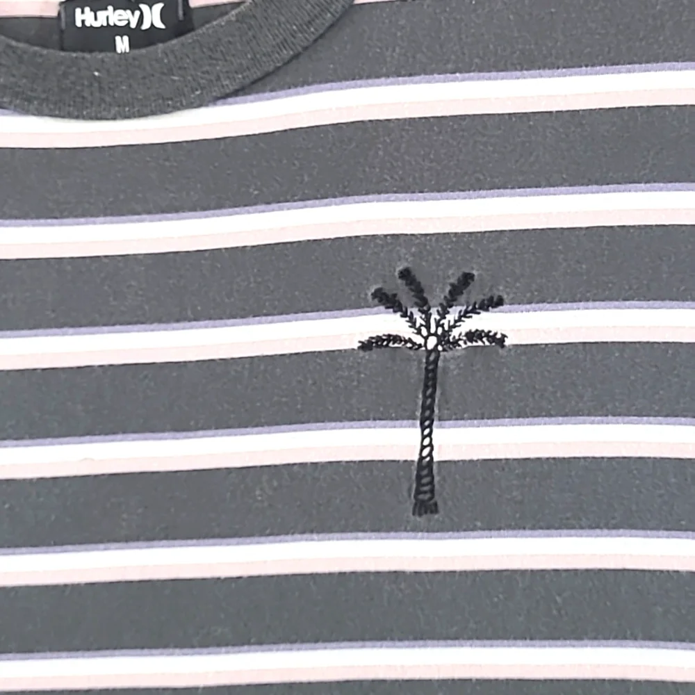 HURLEY Port City Men's Short Sleeve Gray Striped Crew Neck T-Shirt - Size Medium